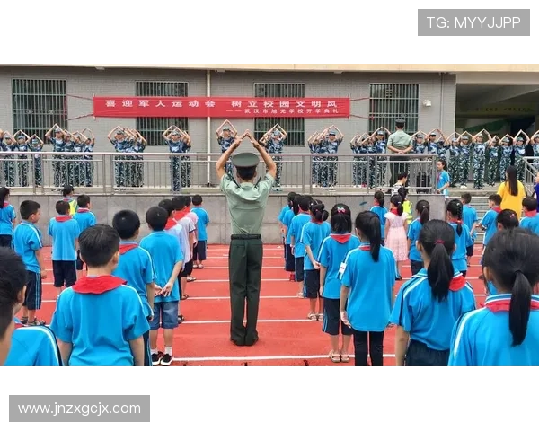 勤俭持家的足球明星如何用智慧与努力书写人生传奇