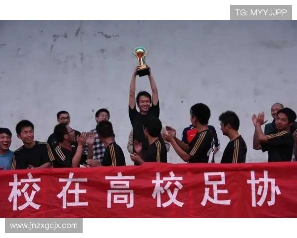 足球明星莅临华科校园与学子互动共话足球梦想与未来发展