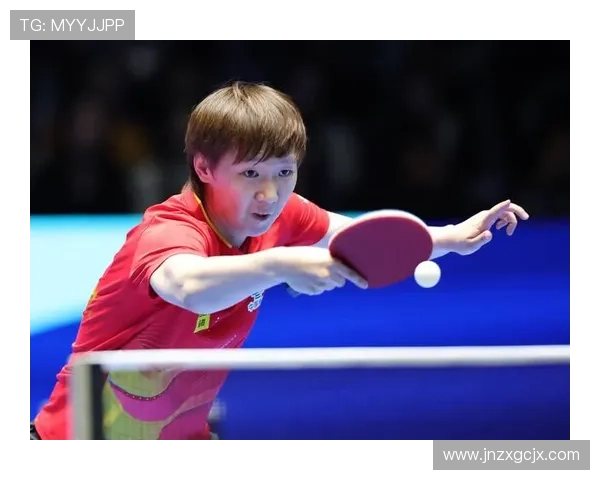 重庆羽毛球队在总决赛积分榜中以72分稳居第一名展现强劲实力